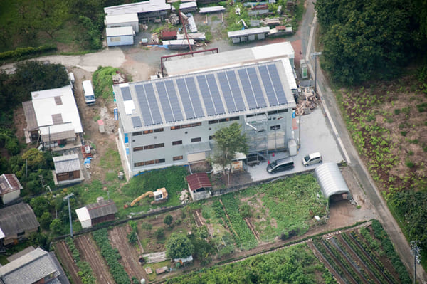 新城市：当社作業場屋根の太陽光発電完成